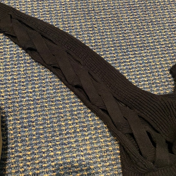 Milly Sweater xs braided peek a boo sleeves - Picture 3 of 4